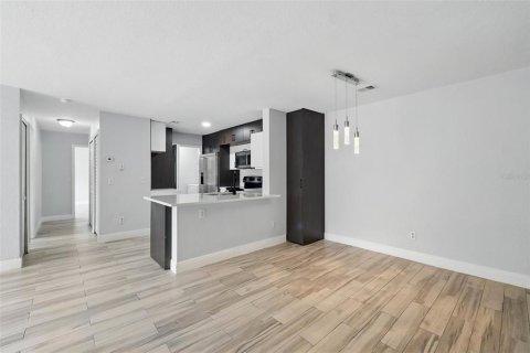 Copropriété à louer à Orlando, Floride: 3 chambres, 110.83 m2 № 2407109 - photo 6