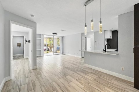 Copropriété à louer à Orlando, Floride: 3 chambres, 110.83 m2 № 2407109 - photo 5
