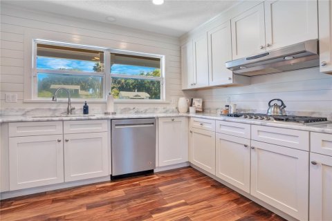 Villa ou maison à vendre à Leesburg, Floride: 4 chambres, 255.67 m2 № 2418347 - photo 30