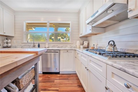 Villa ou maison à vendre à Leesburg, Floride: 4 chambres, 255.67 m2 № 2418347 - photo 23