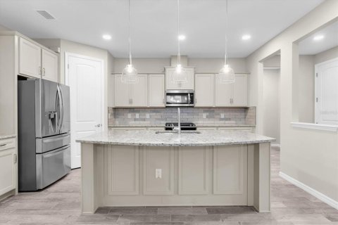 Villa ou maison à vendre à Odessa, Floride: 3 chambres, 186.36 m2 № 2408381 - photo 3