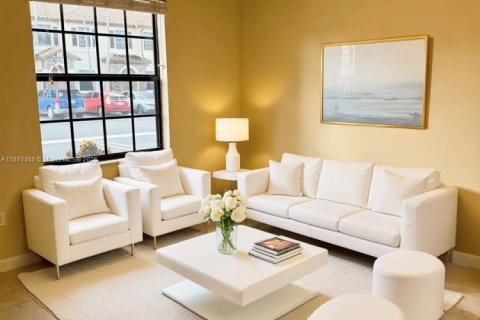 Adosado en alquiler en Homestead, Florida, 2 dormitorios, 113.71 m2 № 1946630 - foto 3