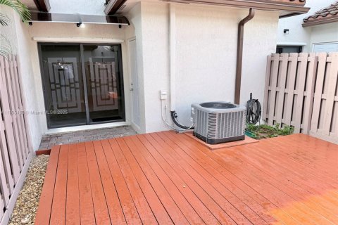 Adosado en alquiler en Homestead, Florida, 2 dormitorios, 113.71 m2 № 1946630 - foto 26