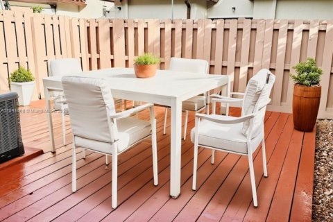 Adosado en alquiler en Homestead, Florida, 2 dormitorios, 113.71 m2 № 1946630 - foto 24