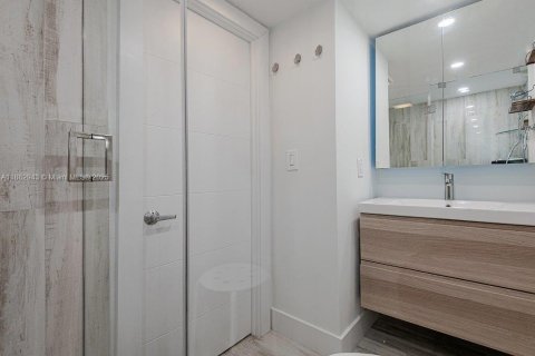 Снять в аренду кондоминиум в Майами-Бич, Флорида 1 спальня, 81.75м2, № 2035687 - фото 26
