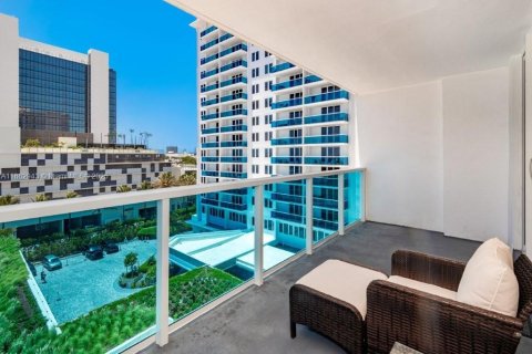 Снять в аренду кондоминиум в Майами-Бич, Флорида 1 спальня, 81.75м2, № 2035687 - фото 6