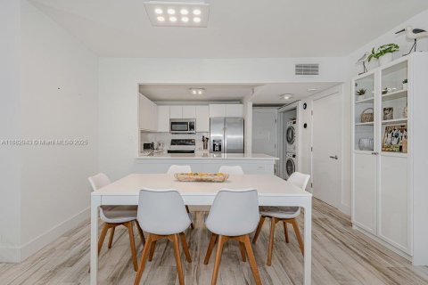 Снять в аренду кондоминиум в Майами-Бич, Флорида 1 спальня, 81.75м2, № 2035687 - фото 17