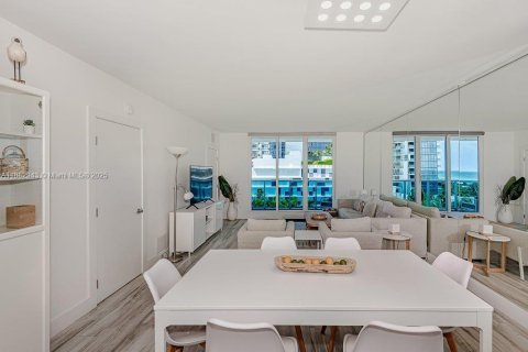 Снять в аренду кондоминиум в Майами-Бич, Флорида 1 спальня, 81.75м2, № 2035687 - фото 9