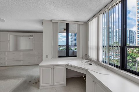 Condominio en venta en Sarasota, Florida, 2 dormitorios, 142.51 m2 № 2232549 - foto 23
