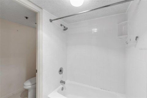 Condominio en venta en Sarasota, Florida, 2 dormitorios, 142.51 m2 № 2232549 - foto 19