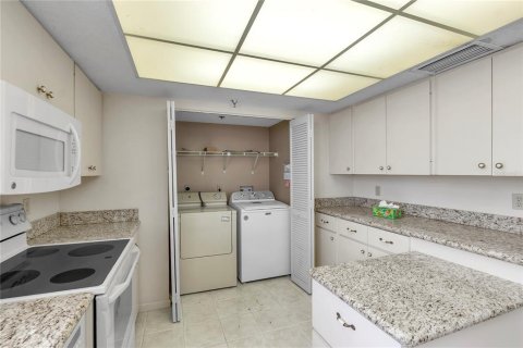 Condominio en venta en Sarasota, Florida, 2 dormitorios, 142.51 m2 № 2232549 - foto 8