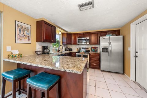 House in Holiday, Florida 2 bedrooms, 102.94 sq.m. № 2226047 - photo 7