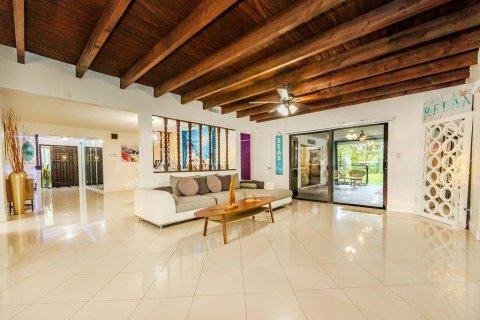 Casa en venta en West Palm Beach, Florida, 4 dormitorios, 281.03 m2 № 2374807 - foto 19