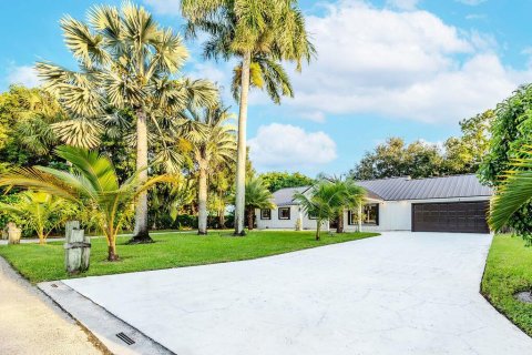 Casa en venta en West Palm Beach, Florida, 4 dormitorios, 281.03 m2 № 2374807 - foto 3