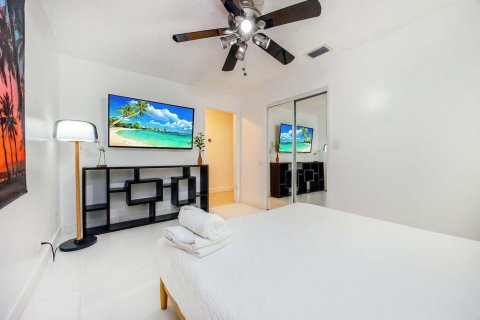 Casa en venta en West Palm Beach, Florida, 4 dormitorios, 281.03 m2 № 2374807 - foto 27