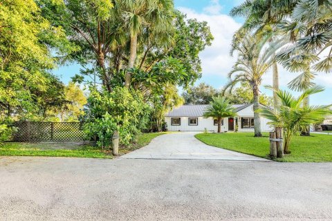 Casa en venta en West Palm Beach, Florida, 4 dormitorios, 281.03 m2 № 2374807 - foto 10