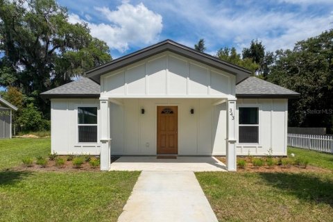 Casa en Groveland, Florida 3 dormitorios, 71.35 m2 № 2105152