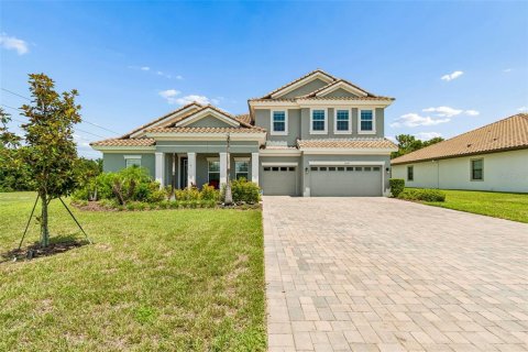 House in Fish Hawk, Florida 5 bedrooms, 435.53 sq.m. № 2287523 - photo 3