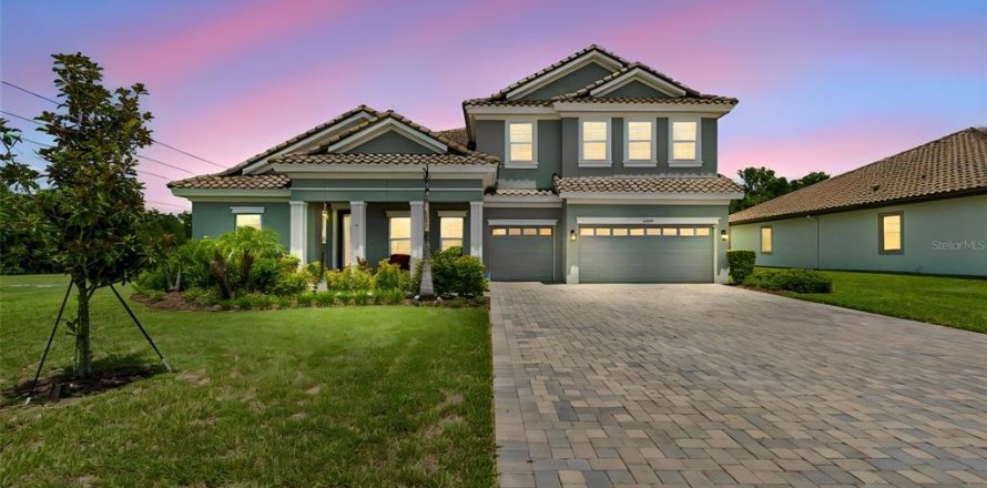 House in Fish Hawk, Florida 5 bedrooms, 435.53 sq.m. № 2287523