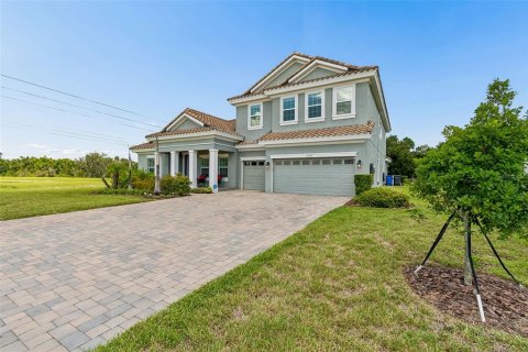 House in Fish Hawk, Florida 5 bedrooms, 435.53 sq.m. № 2287523 - photo 2