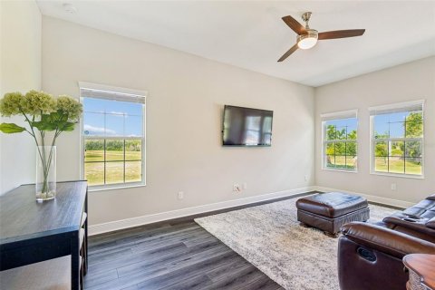 House in Fish Hawk, Florida 5 bedrooms, 435.53 sq.m. № 2287523 - photo 27