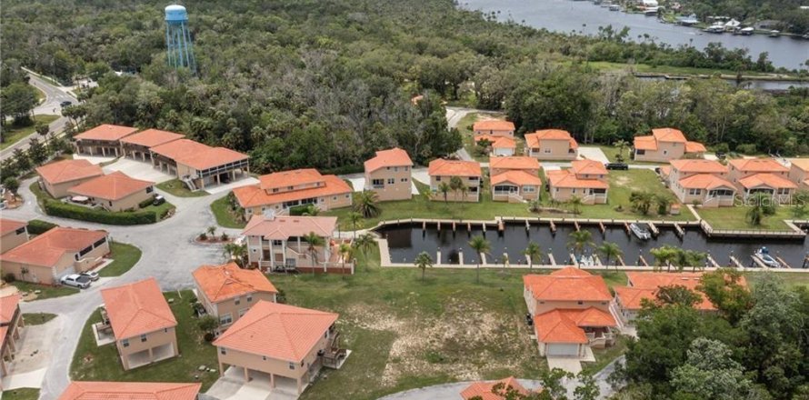 Terrain à Homosassa, Floride № 2233740