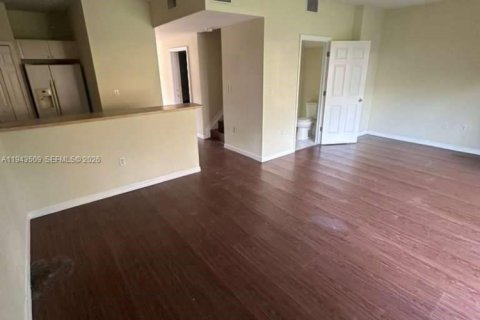 Touwnhouse à louer à Florida City, Floride: 3 chambres, 141.86 m2 № 2000216 - photo 2