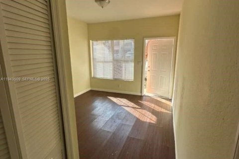 Touwnhouse à louer à Florida City, Floride: 3 chambres, 141.86 m2 № 2000216 - photo 8