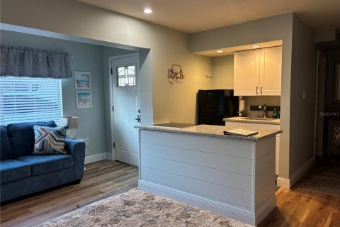 Condominio en venta en Sarasota, Florida, 1 dormitorio, 31.87 m2 № 2303281 - foto 11