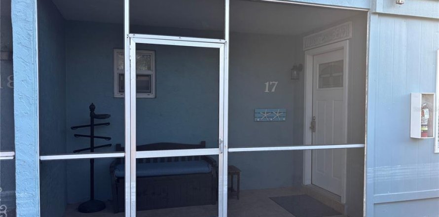 Condominio en Sarasota, Florida, 1 dormitorio № 2303281