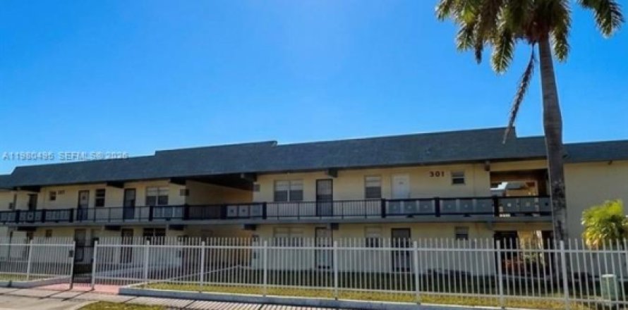 Condo in Miami Gardens, Florida, 1 bedroom № 2145664
