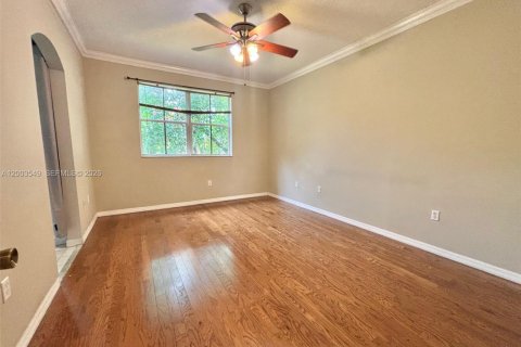 Touwnhouse à louer à Dania Beach, Floride: 3 chambres, 128.39 m2 № 2340668 - photo 19
