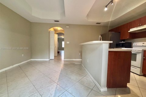 Touwnhouse à louer à Dania Beach, Floride: 3 chambres, 128.39 m2 № 2340668 - photo 7