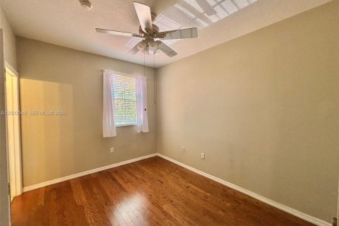 Touwnhouse à louer à Dania Beach, Floride: 3 chambres, 128.39 m2 № 2340668 - photo 16