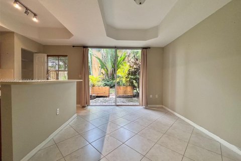 Touwnhouse à louer à Dania Beach, Floride: 3 chambres, 128.39 m2 № 2340668 - photo 6