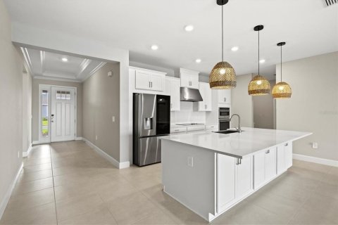 Casa en venta en Port Charlotte, Florida, 4 dormitorios, 271.27 m2 № 1801766 - foto 9