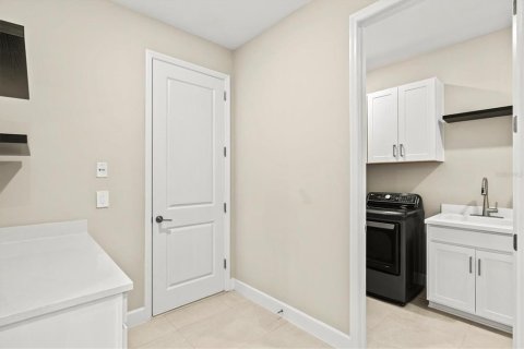 Casa en venta en Port Charlotte, Florida, 4 dormitorios, 271.27 m2 № 1801766 - foto 16