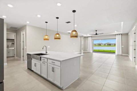 Casa en venta en Port Charlotte, Florida, 4 dormitorios, 271.27 m2 № 1801766 - foto 8