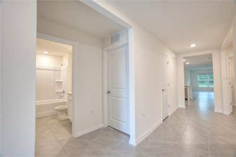 Casa en alquiler en Summerfield, Florida, 4 dormitorios, 169.83 m2 № 1916456 - foto 4