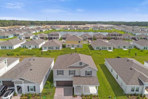 Casa en alquiler en Kissimmee, Florida, 4 dormitorios, 240.06 m2 № 1894485 - foto 2
