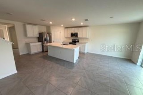 Casa en alquiler en Belleview, Florida, 5 dormitorios, 242.01 m2 № 1766060 - foto 4