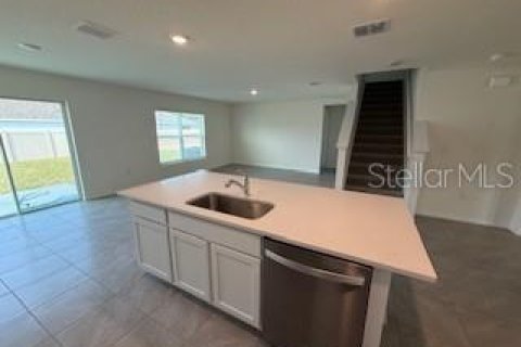 Casa en alquiler en Belleview, Florida, 5 dormitorios, 242.01 m2 № 1766060 - foto 3