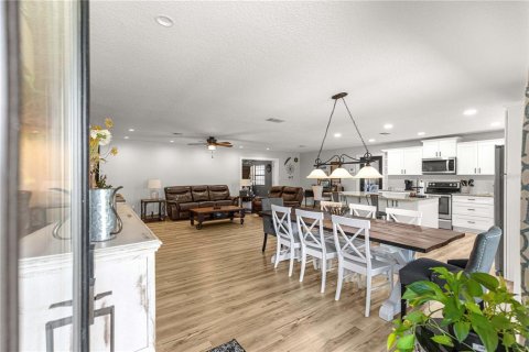 Casa en venta en Ocala, Florida, 3 dormitorios, 186.55 m2 № 2128551 - foto 4