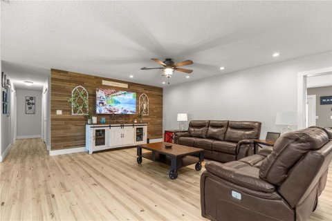 Casa en venta en Ocala, Florida, 3 dormitorios, 186.55 m2 № 2128551 - foto 16