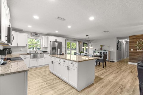 Casa en venta en Ocala, Florida, 3 dormitorios, 186.55 m2 № 2128551 - foto 9