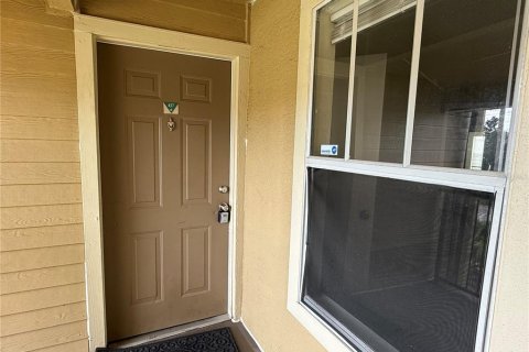 Condo in Kissimmee, Florida, 2 bedrooms  № 1905847 - photo 2