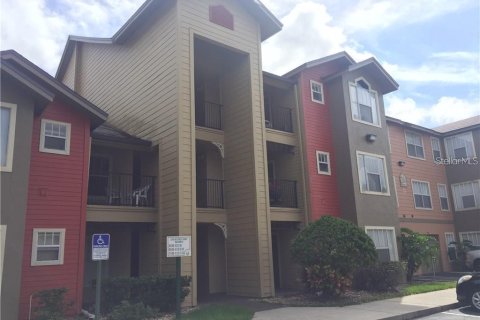 Condo in Kissimmee, Florida, 2 bedrooms  № 1905847 - photo 1