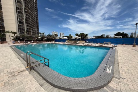 Copropriété à vendre à Aventura, Floride: 1 chambre, 105.72 m2 № 1872321 - photo 25