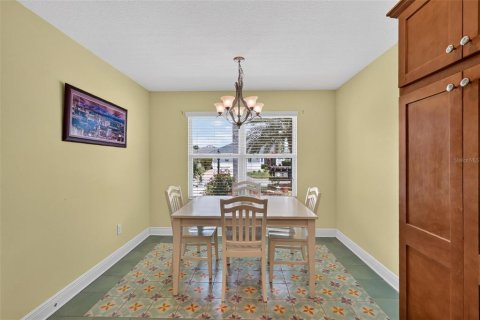 House in The Villages, Florida 3 bedrooms, 150.32 sq.m. № 2313127 - photo 22