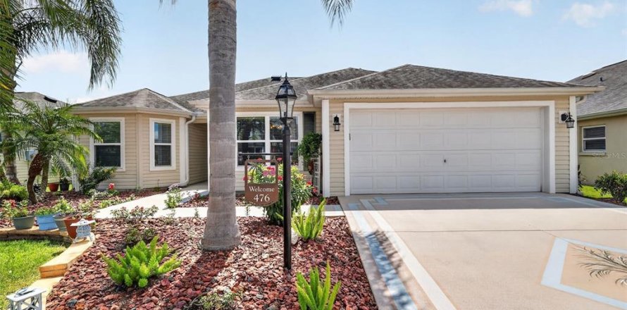 House in The Villages, Florida 3 bedrooms, 150.32 sq.m. № 2313127